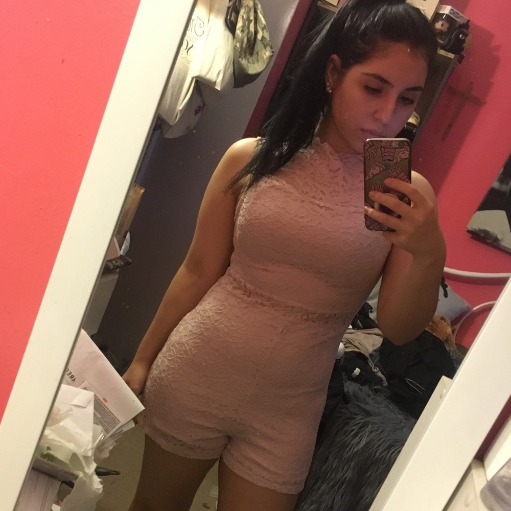 Light Pink Lace Romper Sz. S